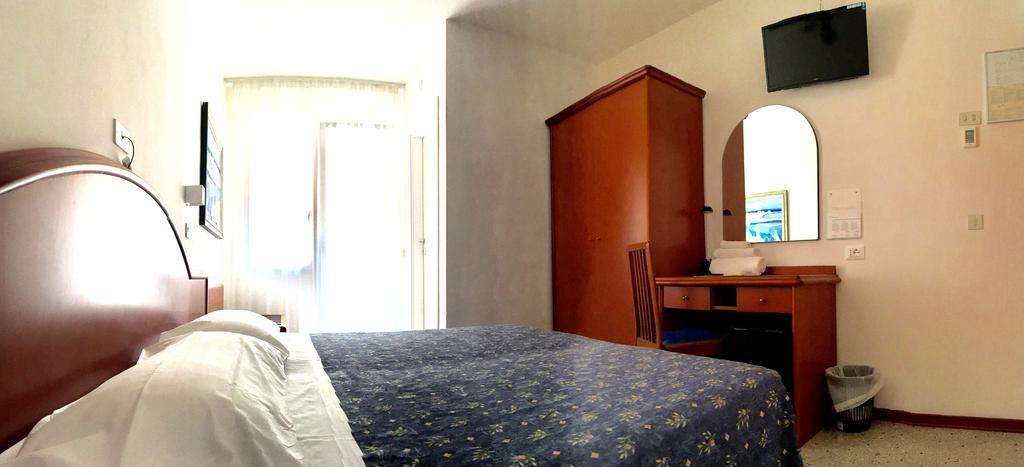 ליגננו סביאדורו Hotel Villa Candia מראה חיצוני תמונה